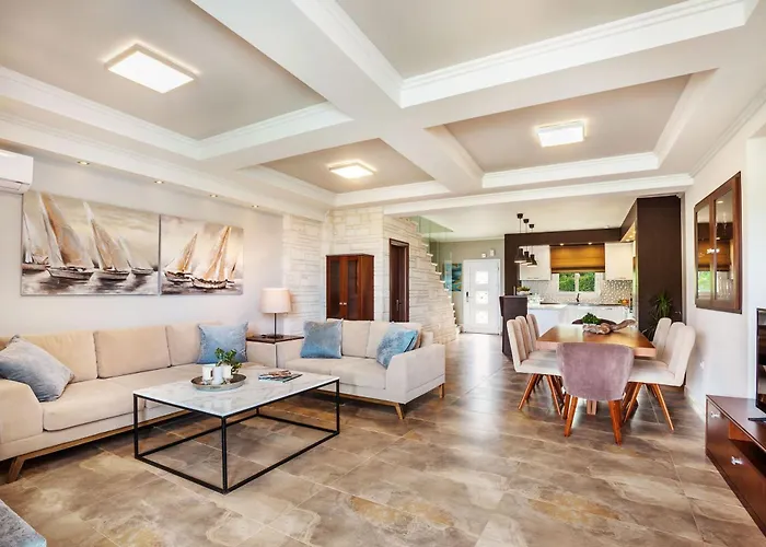 Sunny Exclusive Ena * Chaniotis